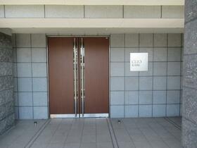 2/3 エントランス