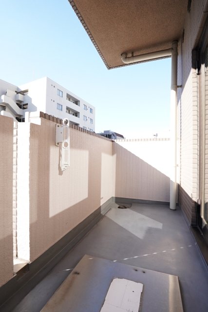 18/28 バルコニー