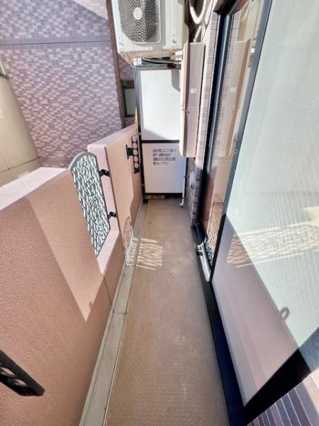 23/30 バルコニー