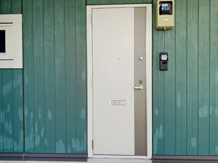 17/23 エントランス