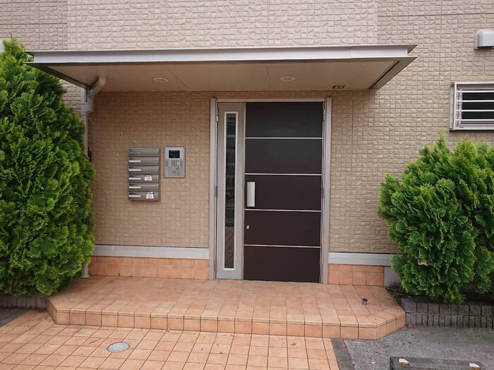 17/19 エントランス