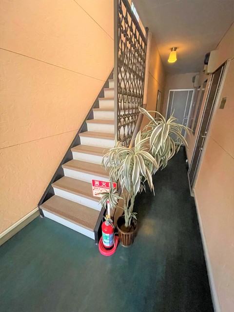 16/18 エントランス