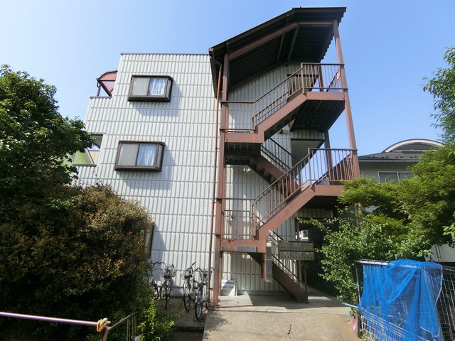 15/21 エントランス