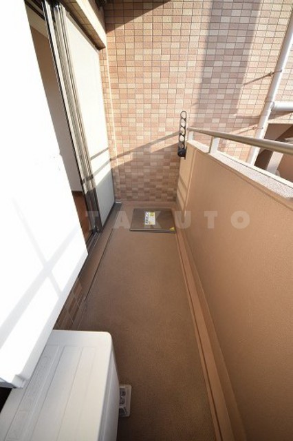 13/22 バルコニー