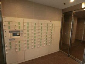 2/2 エントランス