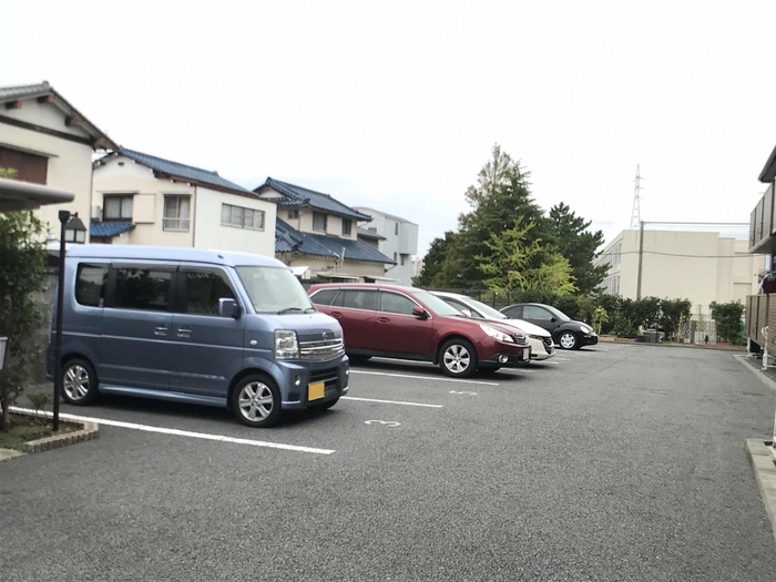 18/22 駐車場