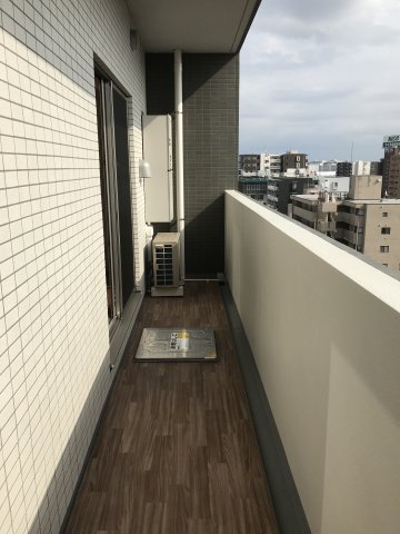 16/23 バルコニー