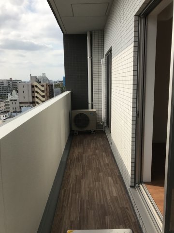 17/23 バルコニー