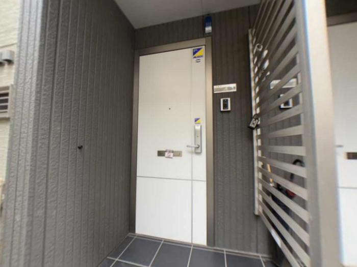 17/19 エントランス