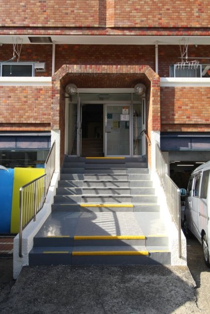 19/20 エントランス