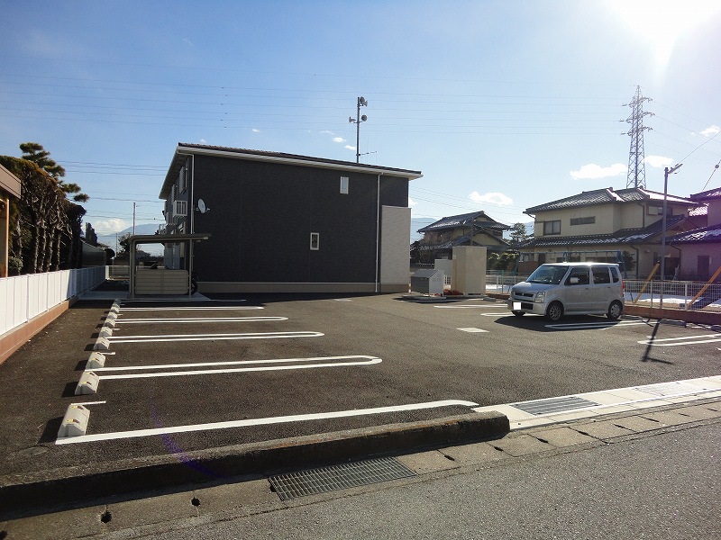 14/20 駐車場
