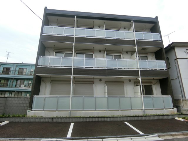 2/4 エントランス