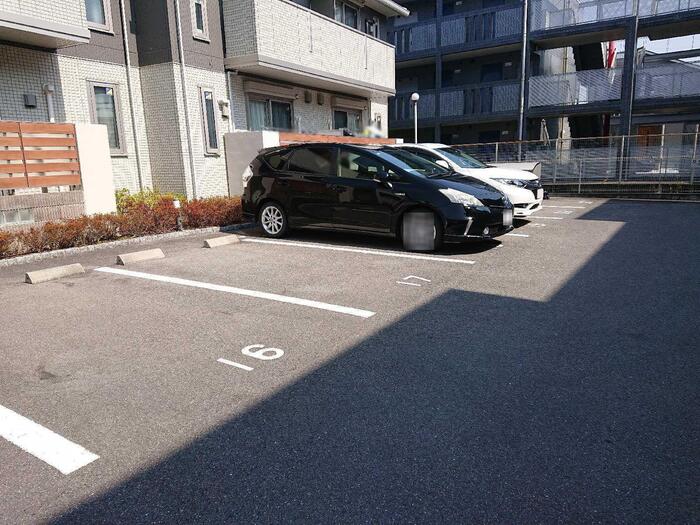 20/20 駐車場