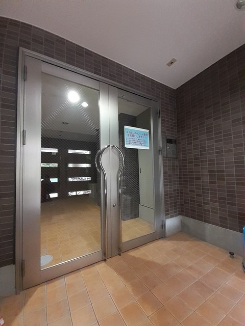 14/22 エントランス