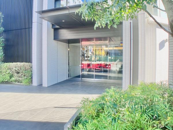 2/3 エントランス