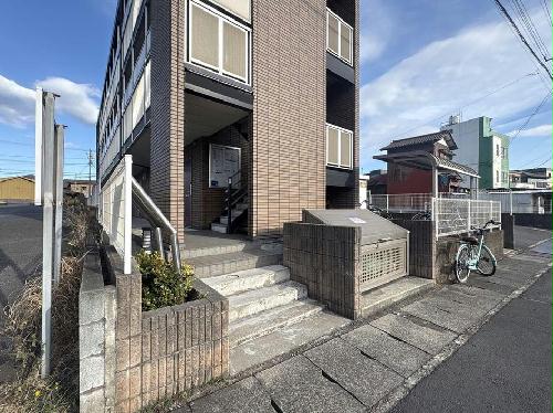 3/4 エントランス