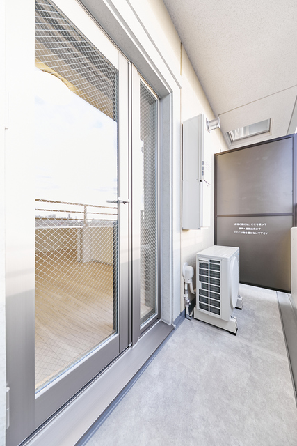 25/30 バルコニー