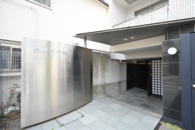 2/3 エントランス