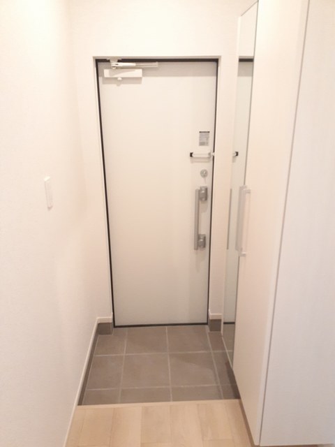 5/20 玄関