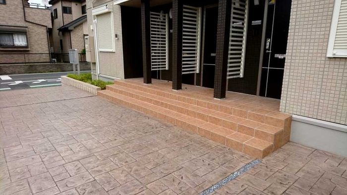 14/25 エントランス