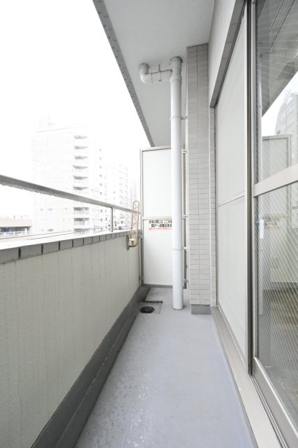 19/26 バルコニー