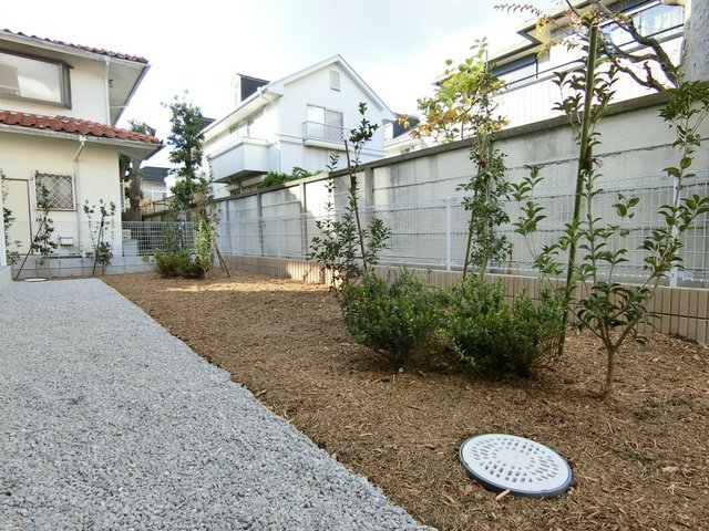 20/21 エントランス