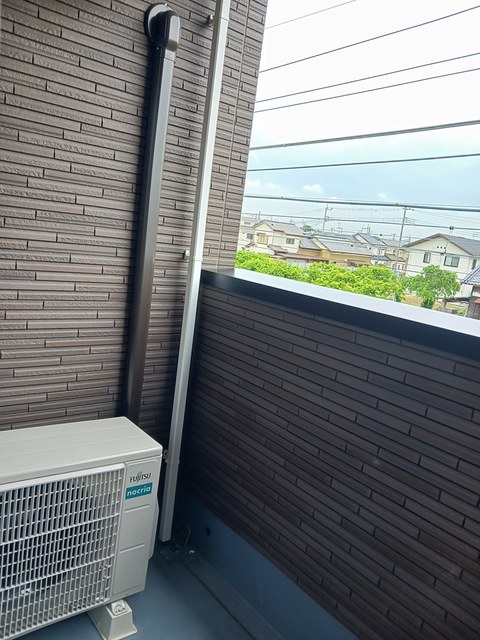 13/22 バルコニー