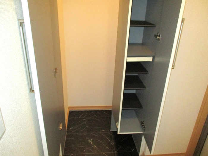 5/24 玄関