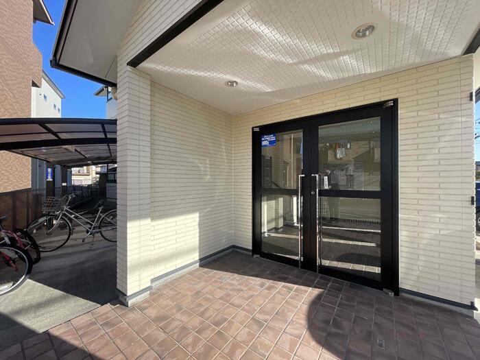 17/28 エントランス