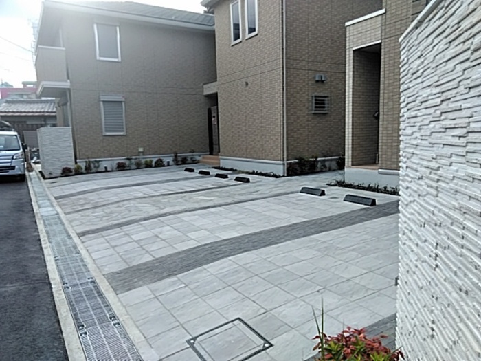 16/17 駐車場