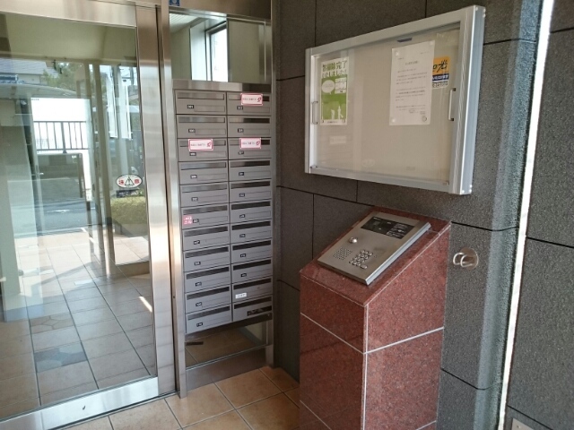 13/20 エントランス