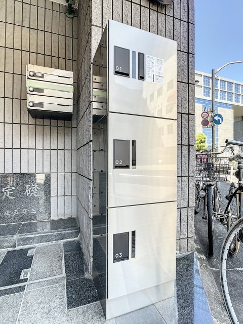 19/20 エントランス