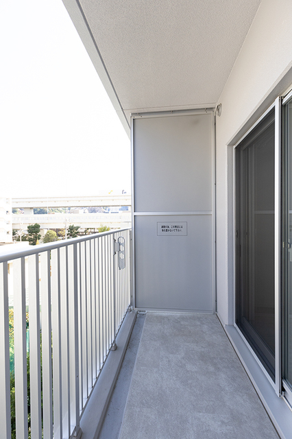 13/23 バルコニー