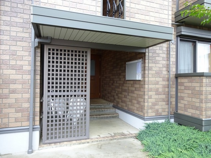 19/20 エントランス