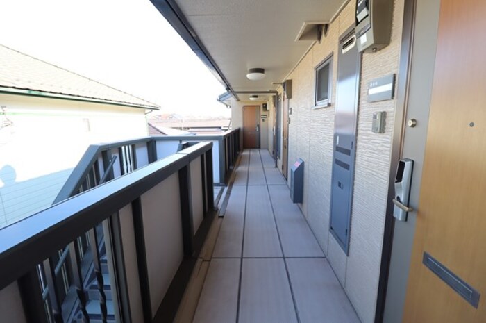 18/20 エントランス