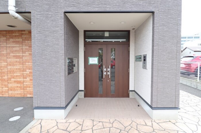 19/20 エントランス