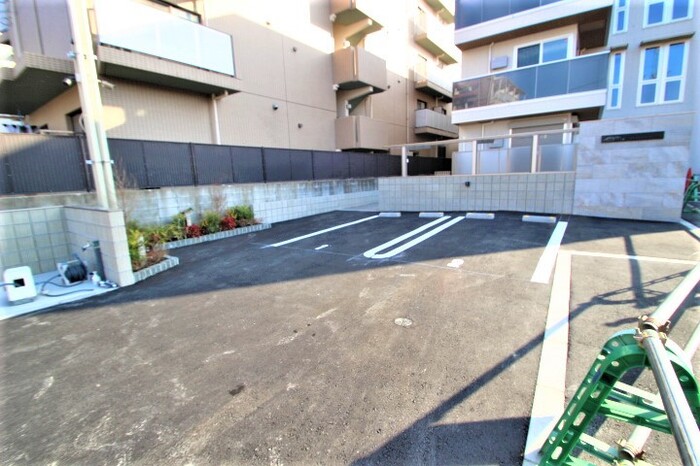 7/8 駐車場