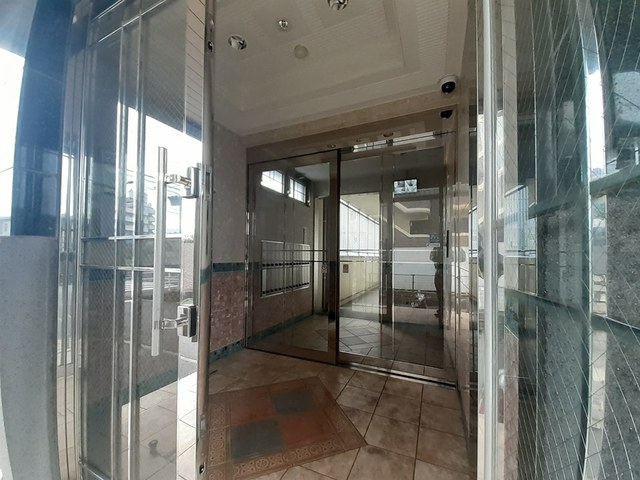 13/20 エントランス