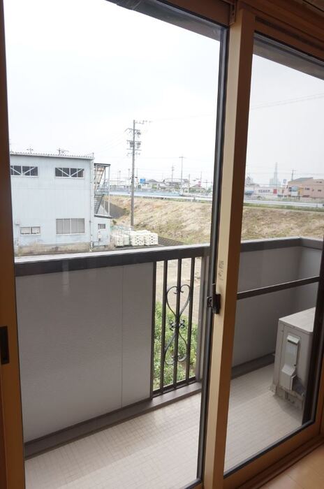 13/19 バルコニー