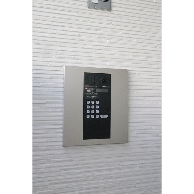 19/19 エントランス