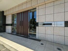 16/16 エントランス