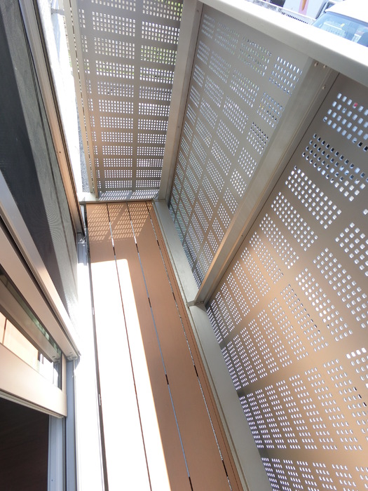 13/19 バルコニー