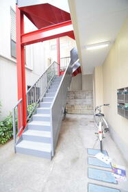 14/14 エントランス