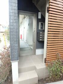 2/2 エントランス