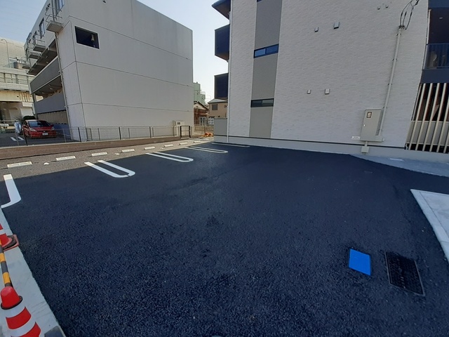14/20 駐車場