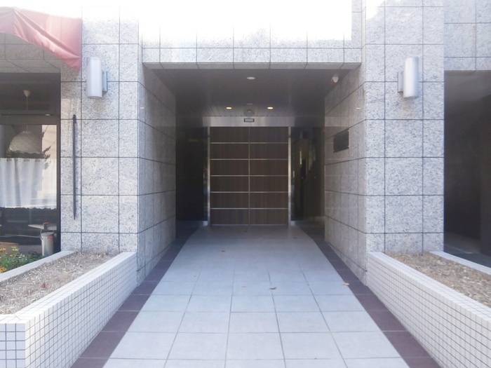 8/8 エントランス