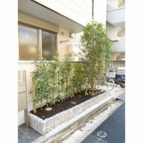 2/2 エントランス