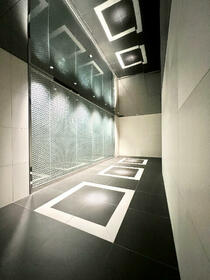 2/2 エントランス