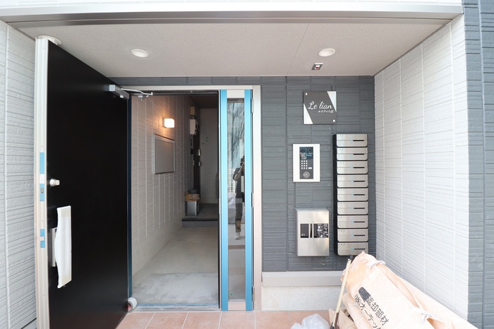 20/20 エントランス