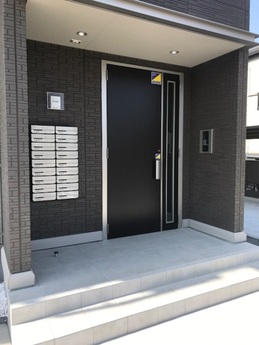 19/22 エントランス